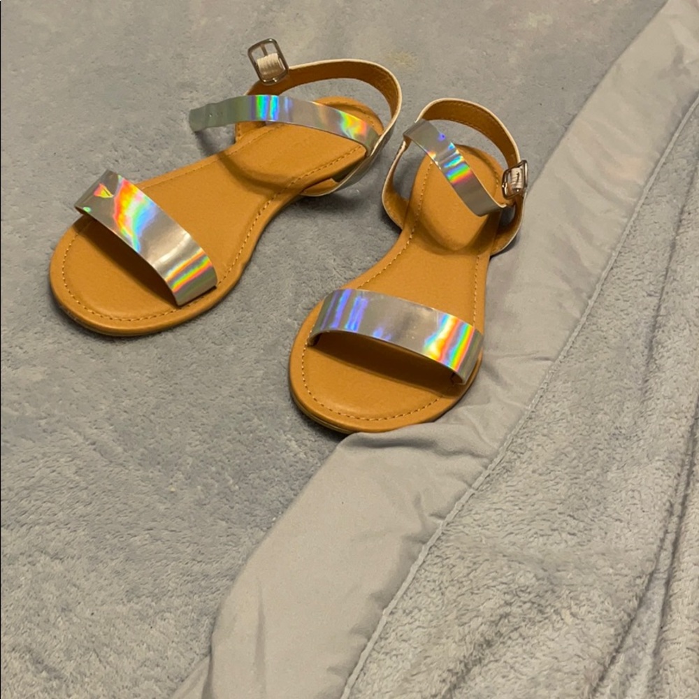 Sandles